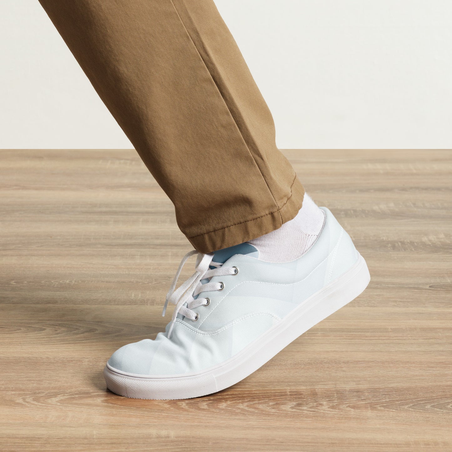 Men’s lace-up canvas shoes