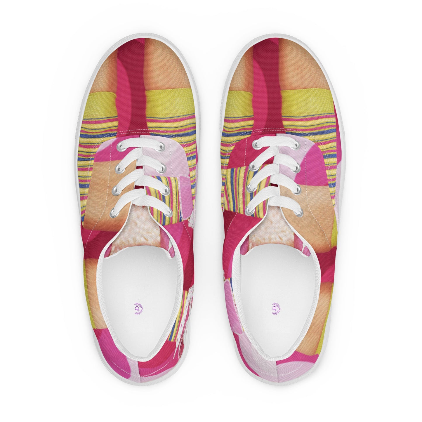 Women’s lace-up canvas shoes