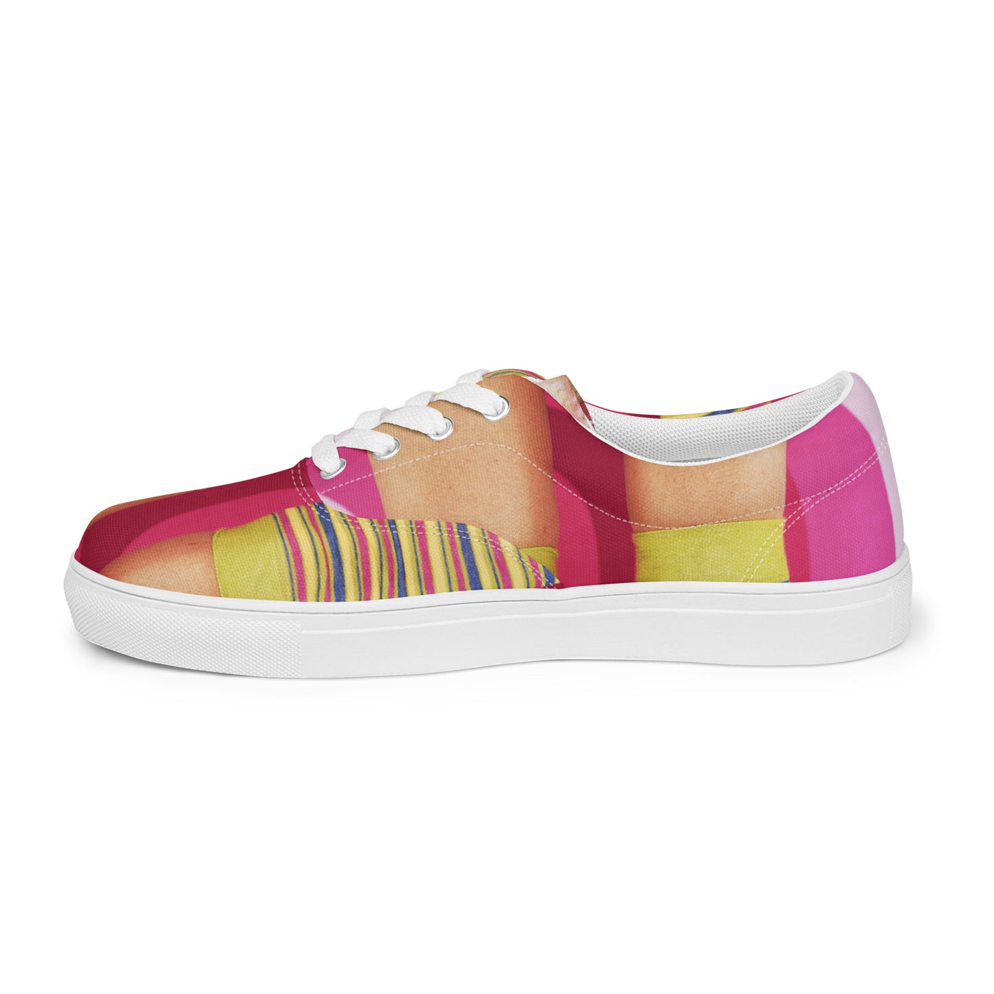 Women’s lace-up canvas shoes